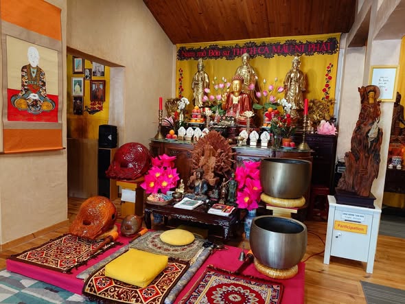 CÚNG RẰM THÁNG 10 VÀ KỴ TỔ CHÙA TRÚC LÂM MARSEILLE 14/12/2025